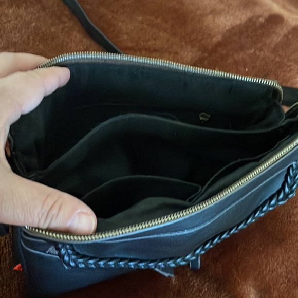 🧡 3 for $20 Black cross body Purse - Picture 4 of 5